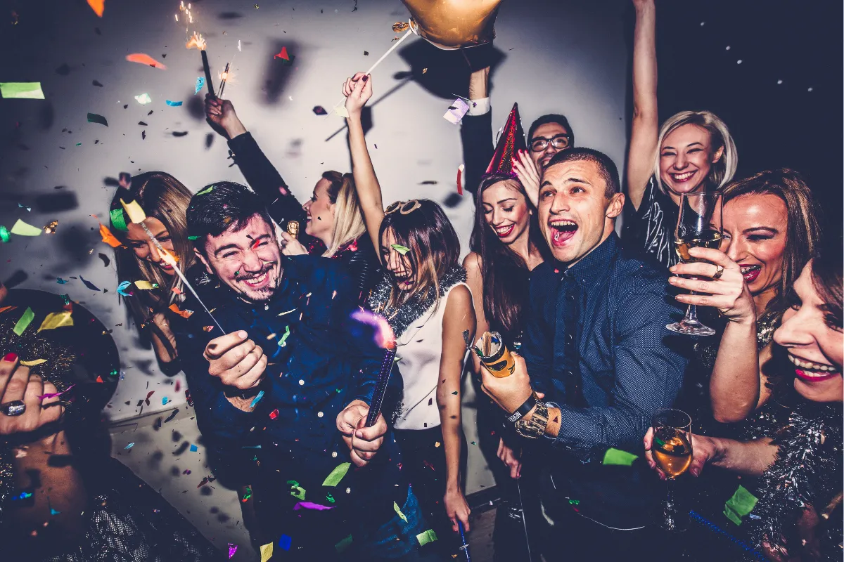 comment-organiser-une-fete-a-theme-inoubliable